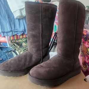 UGG Classic Tall Boot-BRAND NEW